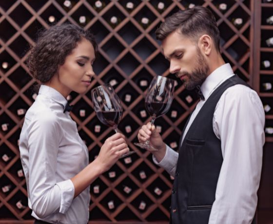 Rioja wine tours, cata de vinos de 2 profesionales